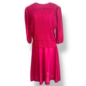Good Times Size 10p Vintage Magenta Modest Lace Overlay Pleated Mock MIDI Dress
